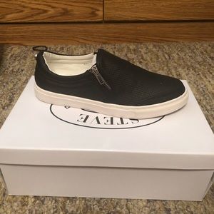 Steve Madden tennis shoes